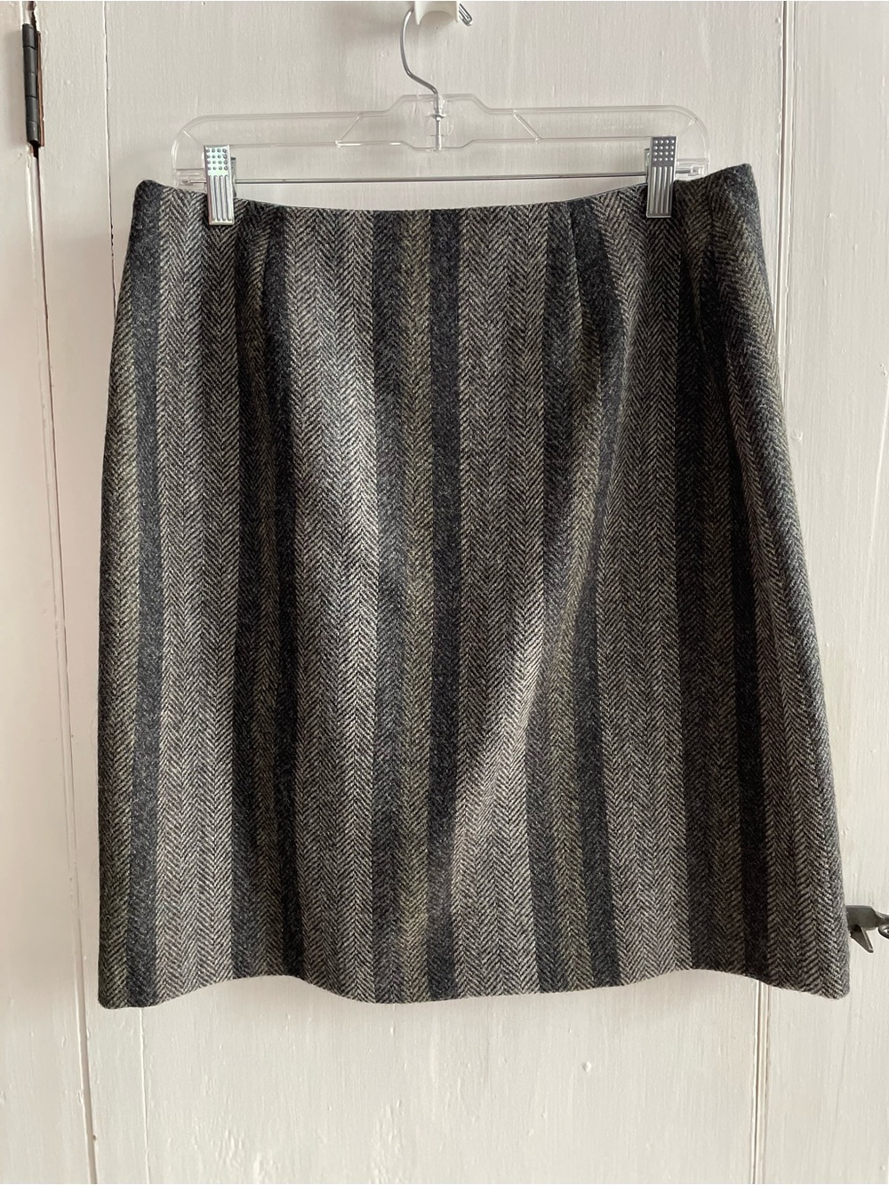 Boden British Tweed by MOON Charcoal and Black Herringbone Pencil Skirt size 10L